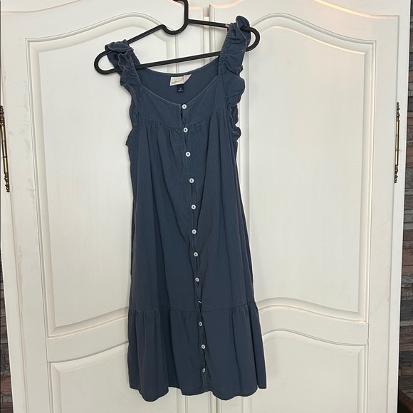 Universal Thread | Dresses | Universal Thread Navy Ruffled Midi Dress ...